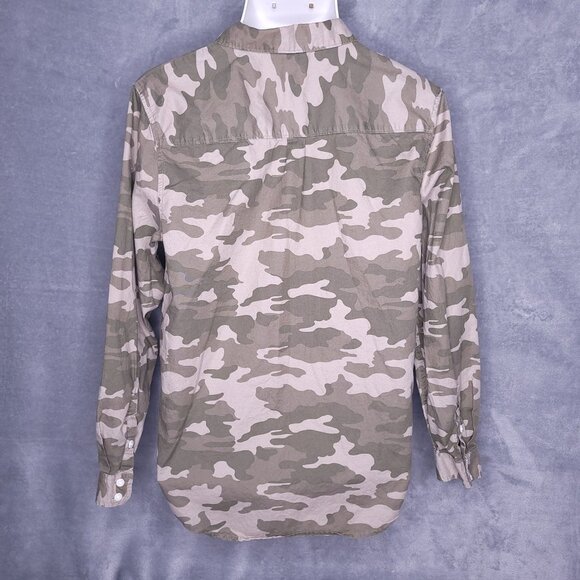 Universal Thread Womens Camden Camo Button-Down Shirt L Long Sleeve Casual Top - Picture 3 of 5